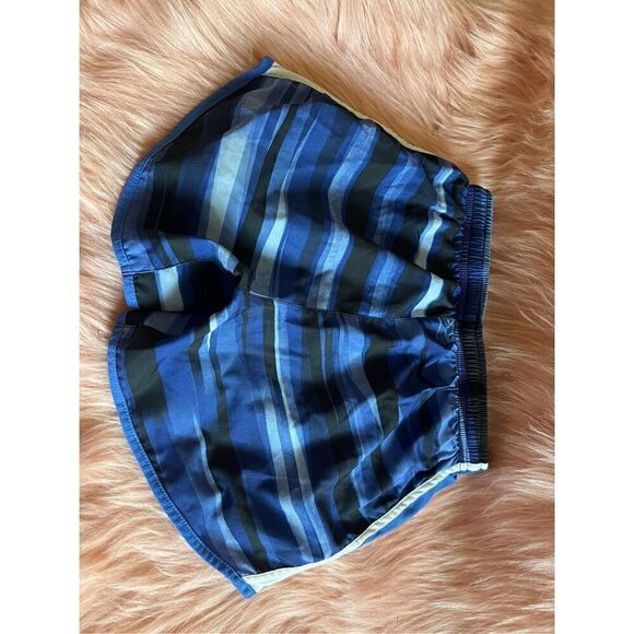 Nike Girls Dri Fit Blue Multi Colored Shorts Kids Size Large - Picture 6 of 7